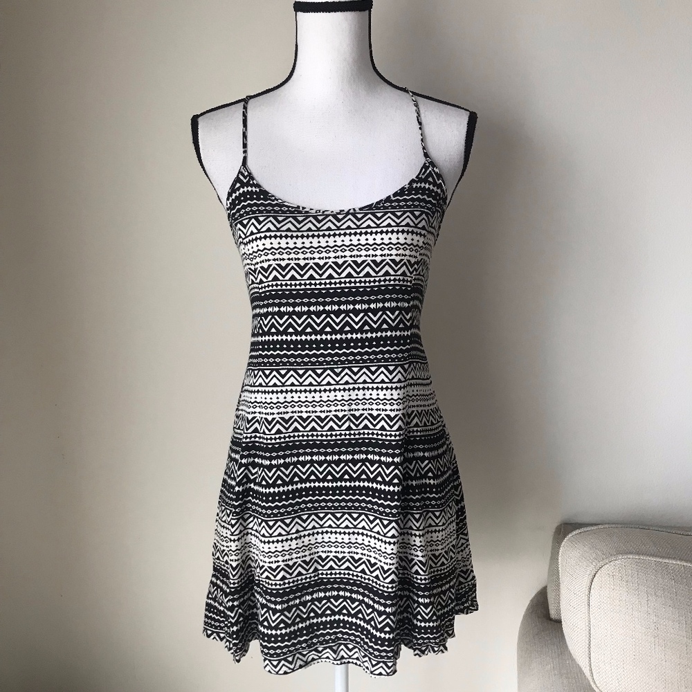 Forever 21 Tribal Printed Midi Dress - Picture 1 of 4